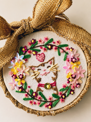 hand embroidery, hand embroidered decoration, cat embroidery