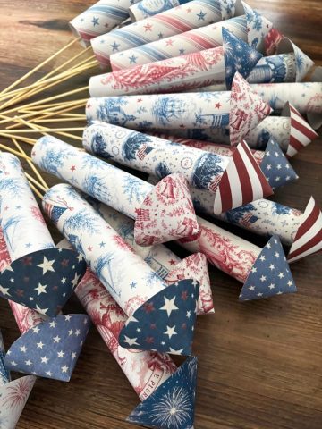 The Williamsburg Collection: Vintage Historic Paper Rockets The Williamsburg Collection: Vintage Historic Paper Rockets